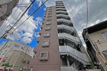 エクセリア池袋ウエストの外観（北西側から）