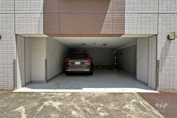 敷地内駐車場（屋内平面式）