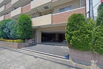 駐車場の出入り口