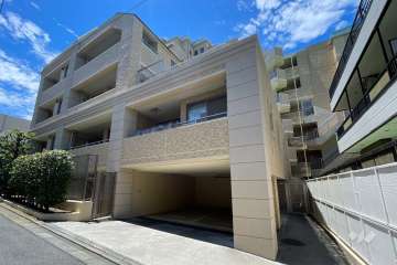 グランシティユーロパレス大山の外観（北東側から）