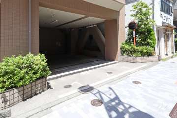 駐車場の出入り口