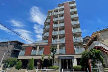 アクサス東武練馬の外観（南西側から）