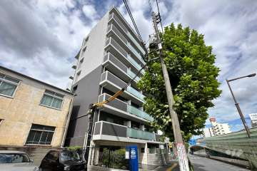 アクサス板橋本町の外観（南西側から）