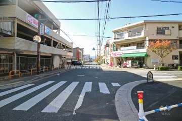 敷地南西側の前面道路