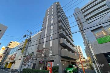 プレステージ西台ステーションフロントの外観（北西側から）