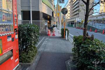 敷地北側の前面道路　