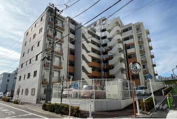 ベリスタ浮間舟渡の外観（北東側から）