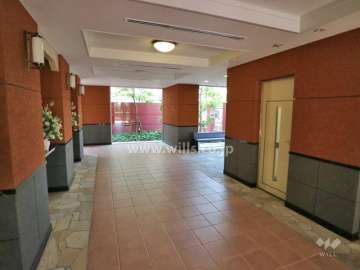 エントランスホール