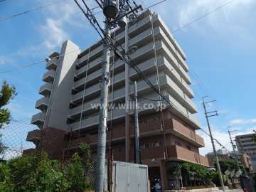 セントラルステージ伊丹駅前の外観（北西側から）