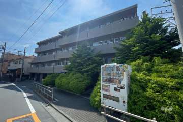 ライズ赤塚の外観（北西側から）