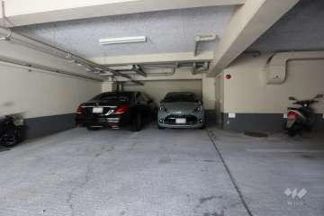 敷地内駐車場（屋内平面式）