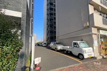 駐車場の出入り口　