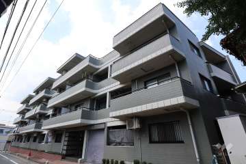 ヴェラハイツ徳丸の外観（南東側から）