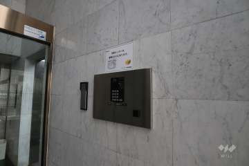 エントランスはオートロック付きです。