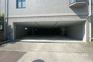 敷地内駐車場（屋内平面式）　