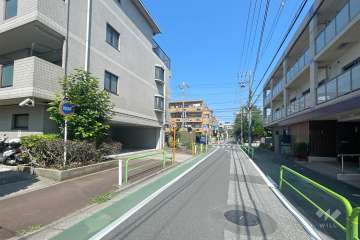 敷地北東側の前面道路　