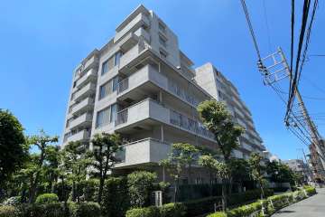 シティプラザ富士見町の外観（南東側から）