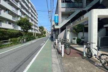 敷地北側の前面道路　