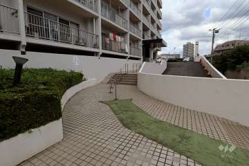 エントランスアプローチ