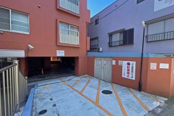 敷地内駐車場（屋内平面式）