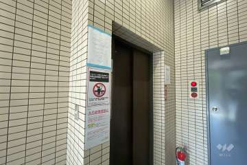 共用のエレベーター