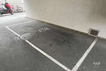 敷地内駐車場（屋内平面式）