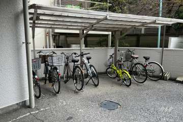 駐輪場（屋根付き）