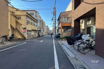 敷地南側の前面道路　