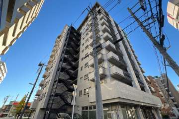 高島平グロリアハイツの外観（東側から）