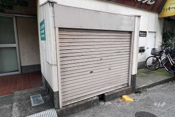 ゴミ置き場 
