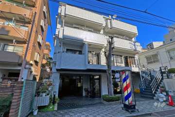 ラヴニール中板橋2の外観（南西側から）
