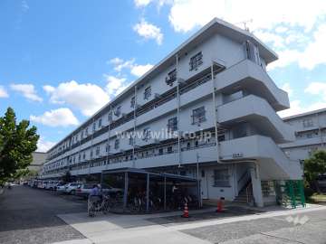 杭瀬第四団地14号棟の外観（北西から）