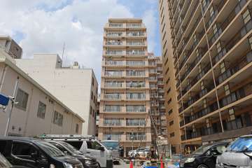 キャニオンマンション板橋の外観（南側から）