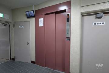 共用のエレベーター