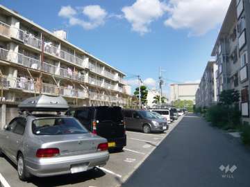 敷地内駐車場（屋外平面式）