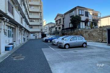 敷地内駐車場（屋外平面式）