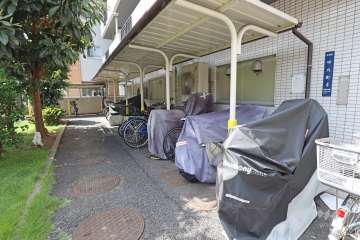 駐輪場、バイク置場