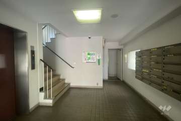 エントランスホール