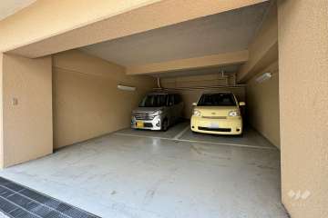 敷地内駐車場（屋内平面式）