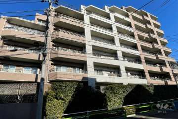 日神パレステージ下赤塚の外観（南西側から）