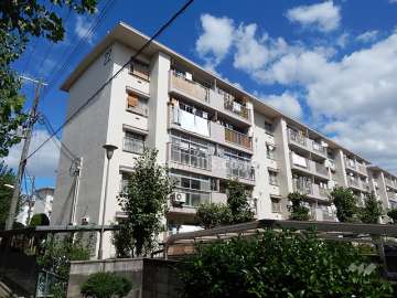 杭瀬第六団地22号棟の外観（南西側から）