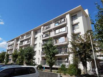 杭瀬第七団地24号棟の外観（南東側から）