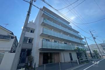 アゼスト志村坂上の外観（南東側から）