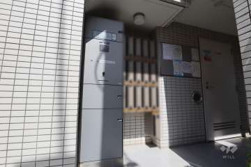 共用ポストと宅配ボックス