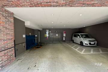 敷地内駐車場（屋内機械式）