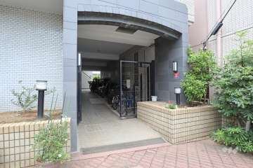 駐輪場の出入り口