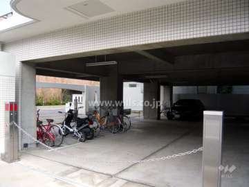 駐車場・駐輪場・バイク置場