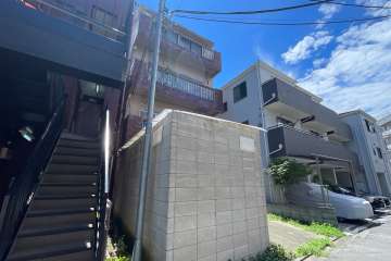 大山パンテオンの外観（北東側から）