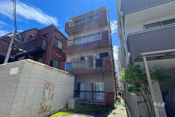 大山パンテオンの外観（北西側から）