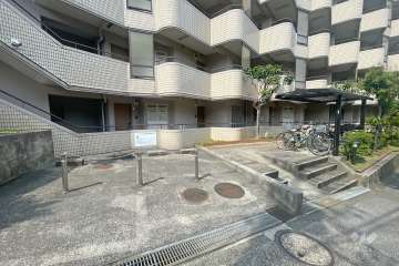 敷地内駐車場（屋外平面式）